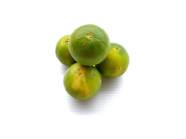 Čerstvé Zelené Citron Zeleniny Bílém Pozadí — Stock fotografie