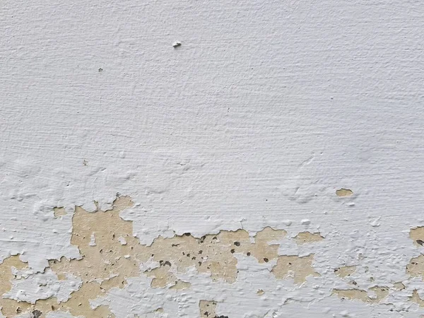 Wit Geschilderde Muur Van Een Huis Met Een Schilferende Muur — Stockfoto