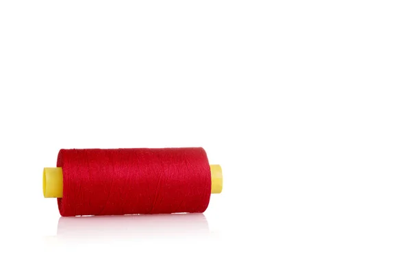 Knäuel Aus Roten Farben Makro Auf Weißem Hintergrund Nahaufnahme — Stockfoto