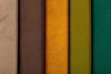 Farklı kadife kumaş örnekleri.