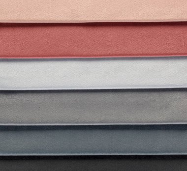 Farklı kadife kumaş örnekleri.