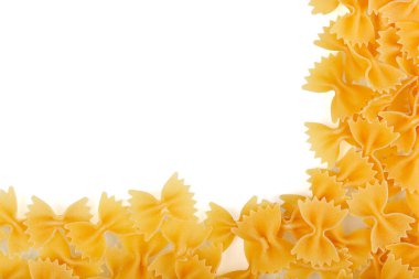 Kuru İtalyan makarnasının farklı türleri ve şekilleri.