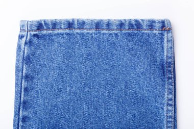 Beyaz arkaplanda mavi renk kot dokusu kapat