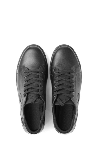 Μαύρα Δερμάτινα Sneakers Λευκό Φόντο Close — Φωτογραφία Αρχείου