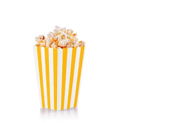 Papp Glas Gul Med Popcorn Vit Transparent Bakgrund Närbild — Stockfoto