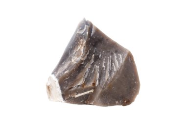 Kayadaki Flint mineral taşı, beyaz arka planda. Yakın plan.