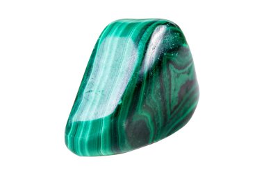 Beyaz arkaplanda Malachite mineral taşı