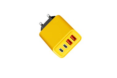 USB ve Tip C konnektörlü şarj cihazı, sarı, izole edilmiş veya beyaz arka plan yakın plan