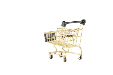 Alışveriş arabasının yan tarafında altın, sarı ve siyah renkli el arabası izole edilmiş beyaz arka planda yakın plan.