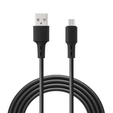 Beyaz izole edilmiş arkaplanda USB ve Micro USB bağlantıları ile şarj ve senkronizasyon için siyah kablo