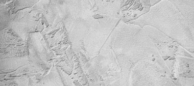 Detaylı gri desenli sert beton duvar dokusu. Mimari tasarımlar, kentsel kavramlar ve yaratıcı altyapılar için ideal..