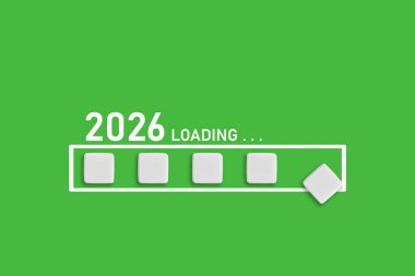 2026 Green arkaplanına metin yükleniyor. Ticari planlama, mali eğilimler ve gelecekteki ekonomik kavramlar için ideal, kapat