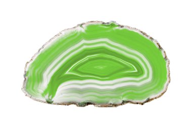 Beyaz arka planda beyaz damarları olan boyalı bir yeşil agate dilimi mücevher için mükemmeldir. Doğal katmanları, el yapımı aksesuarların güzelliğini arttırır..
