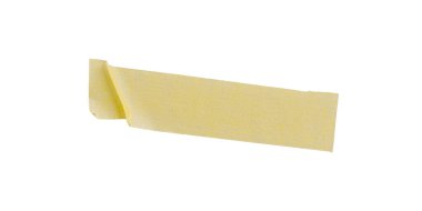 Sarı boya bandı beyaz arka planda izole edilmiş, makro. Beyaz arka planda, yırtık, buruşuk, bükülmüş sarı boya bantları, yakın plan..