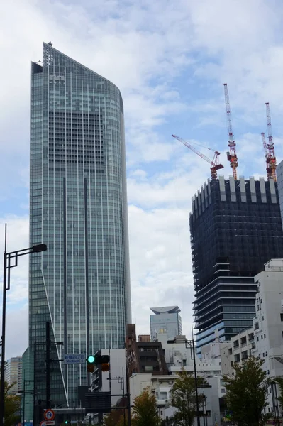 Moderní Stylový Pohled Exteriéru Budovy Přeplněném Městě Tokyo Japan — Stock fotografie