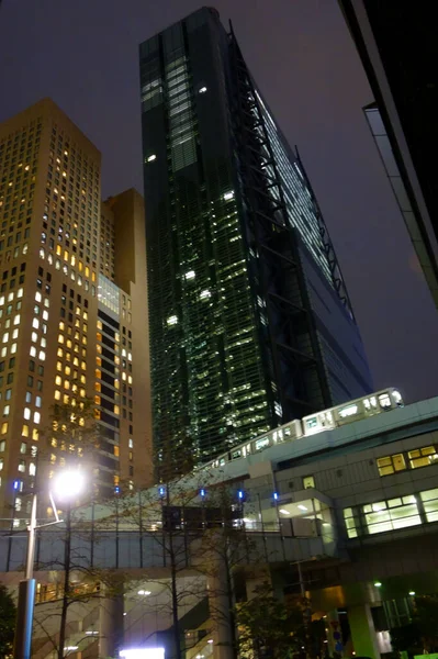 Tokyo Giappone Ottobre 2018 Futuristico Shinbashi Shiodome Building Ascensori Lampeggianti — Foto Stock