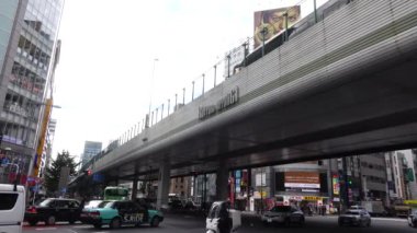 November 07, 2022: Tokyo, Japan, the internationally famous Roppongi crossing landmark and the familiar Route 3 highway.