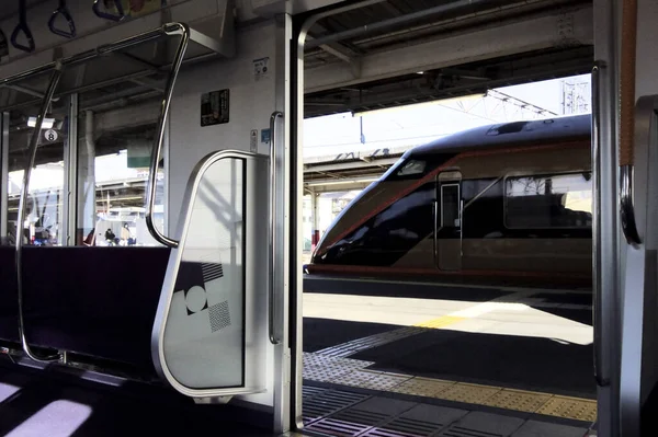 Δεκεμβρίου 2022 Ιαπωνικός Σιδηρόδρομος Tobu Railway Nikko Line Κοντά Πλατφόρμα — Φωτογραφία Αρχείου