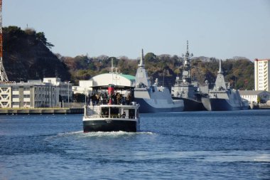  12 / 31 / 2024, Yokosuka Şehri, Kanagawa Bölgesi, Yokosuka Limanı Liman Gemisi                              