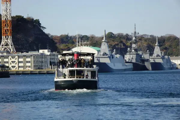  12 / 31 / 2024, Yokosuka Şehri, Kanagawa Bölgesi, Yokosuka Limanı Liman Gemisi                              
