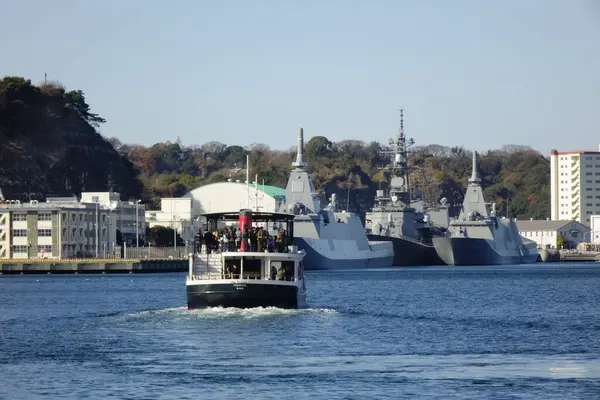  12 / 31 / 2024, Yokosuka Şehri, Kanagawa Bölgesi, Yokosuka Limanı Liman Gemisi                              