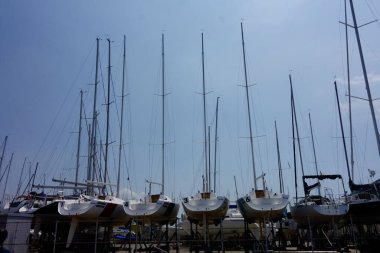    08 / 14 / 2020, Hayama Marina, Kanagawa Bölgesi, Japonya, Ağustos ayı ortasında marina sahnesi                            
