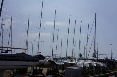    08 / 14 / 2020, Hayama Marina, Kanagawa Bölgesi, Japonya, Ağustos ayı ortasında marina sahnesi                            