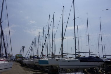    08 / 14 / 2020, Hayama Marina, Kanagawa Bölgesi, Japonya, Ağustos ayı ortasında marina sahnesi                            