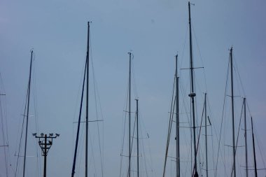     08 / 14 / 2020, Hayama Marina, Kanagawa Bölgesi, Japonya, Ağustos ayı ortasında marina sahnesi                           