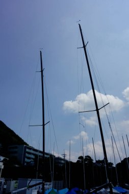  08 / 14 / 2020, Hayama Marina, Kanagawa Bölgesi, Japonya, Ağustos ayı ortasında marina sahnesi                              