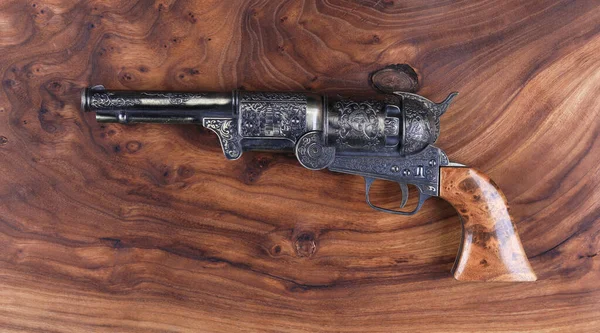 Pistolet Piracki Drewnianym Tle — Zdjęcie stockowe