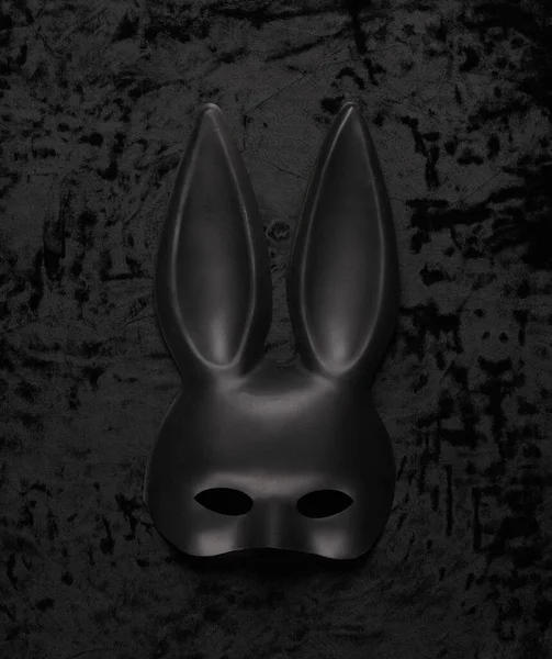 Černá Králičí Maska Černém Sametu — Stock fotografie