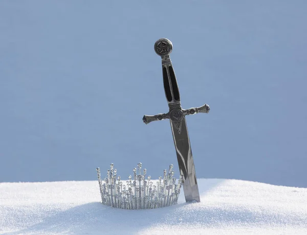 Corona Espada Nieve — Foto de Stock