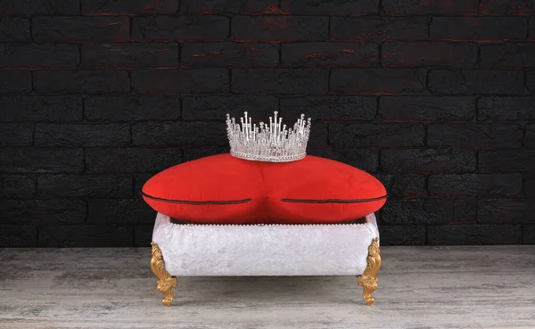 Stand Cushion Crown — Stock Photo, Image