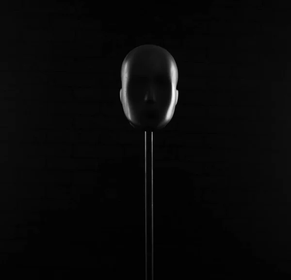 Černá Hlava Figurína Černém Pozadí — Stock fotografie