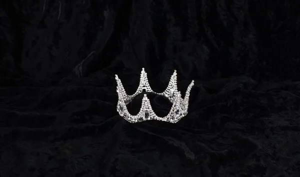 Corona Reina Terciopelo Negro —  Fotos de Stock
