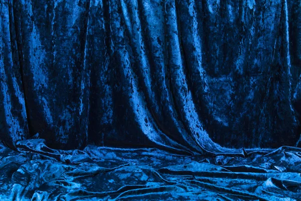Яркий Измятый Синий Бархатный Фон — стоковое фото