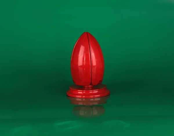 Caixão Ovo Vermelho Decorativo Isolado — Fotografia de Stock