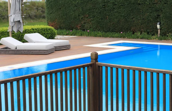 Resort Villa Met Zwembad Zomer — Stockfoto