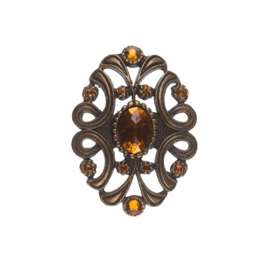 Beyaz arkaplanda izole edilmiş klasik bronz broş