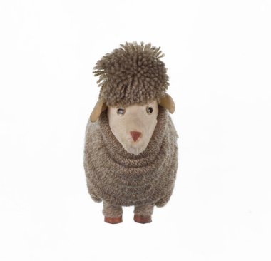  oyuncak bebek koçu beyaz arkaplanda izole edildi