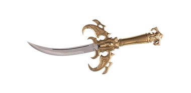 Beyaz arkaplanda izole edilmiş altın kılıç