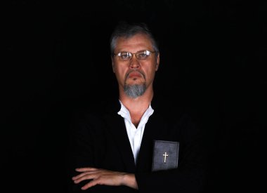 Katolik bir rahibin portresi.