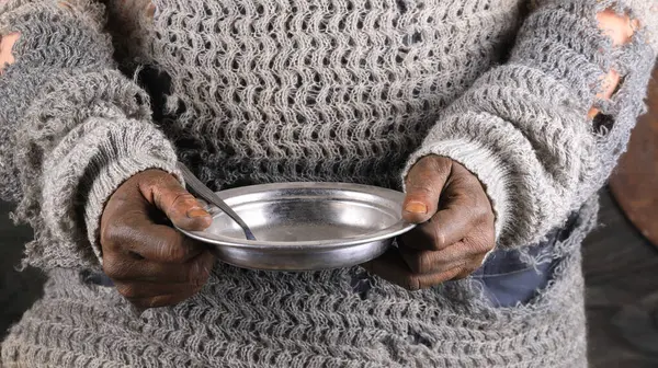 Dirty Hands Empty Plate — Stock Photo, Image