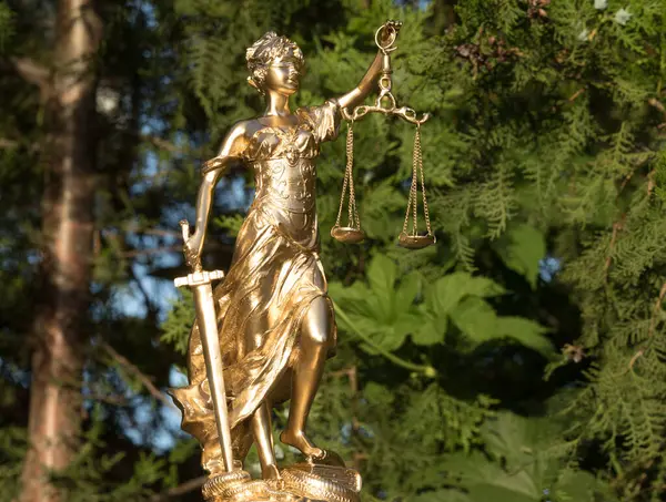 Lei Themis Deusa Dourada Justiça — Fotografia de Stock