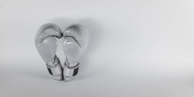 Gri arka planda gri boks eldivenleri