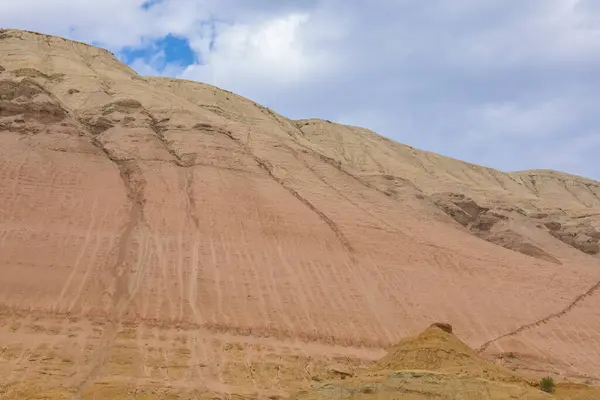 Krajobraz Kamiennej Pustyni Wzgórzami Góry Czyngis Chana Park Narodowy Altyn — Zdjęcie stockowe