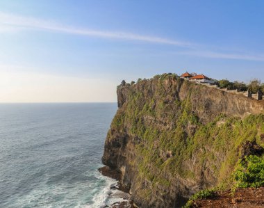 Bali, Endonezya, Ulu Watu Tapınağı 'ndaki bir uçurum manzarası