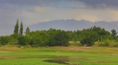 Dağlarda güzel bir gün batımı