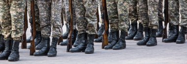 Kazakistan, Almaty, 06 / 19 / 2017: Askerler, ordu